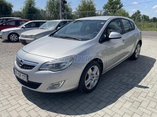 OPEL ASTRA J 1.7 CDTI Enjoy GYÁRI FÉNYEZÉS.VEZETETT SZERVIZKÖNYV