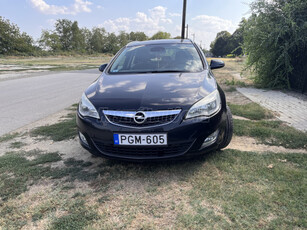 OPEL ASTRA J 1.7 CDTI Sport