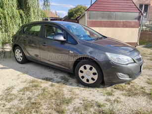 OPEL ASTRA J