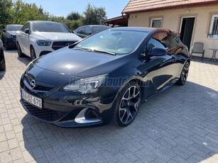 OPEL ASTRA J GTC 2.0 T Start-Stop OPC Navi/DuplaDigitKlíma/Xenon/20coll/Tempomat