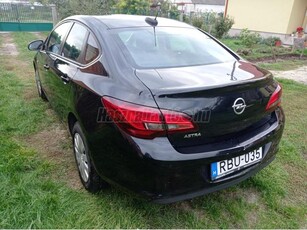 OPEL ASTRA J Sedan 1.6 Enjoy EURO6