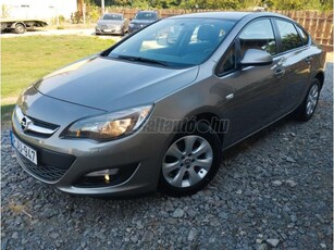 OPEL ASTRA J Sedan 1.6 Enjoy EURO6 MAGYAR!!!+1GAZDA+VÉGIG VEZETETT SZ.TÖRTÉNET+KITŰNŐ ÁLLAPOT