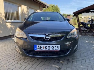 OPEL ASTRA J Sports Tourer 1.4 Enjoy VONÓHOROG 166000 KM!!!