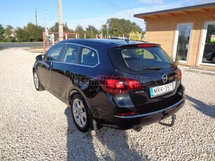 OPEL ASTRA J Sports Tourer 1.4 T Cosmo 140LE M.O.-i 1tulajdonos! Ülésfűtés Tempoma PDC