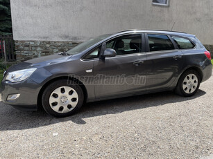 OPEL ASTRA J Sports Tourer 1.4 T Essentia