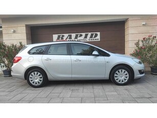 OPEL ASTRA J Sports Tourer 1.6 Selection ++141.000KM! ++ Végig sz.könyv ++ Sérülésmentes