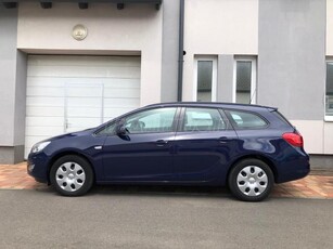 OPEL ASTRA J Sports Tourer 1.6 Selection 150 ezer km !!!