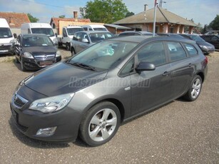 OPEL ASTRA J Sports Tourer 1.6 Selection