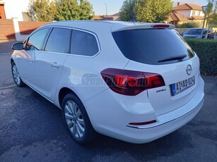 OPEL ASTRA J Sports Tourer 1.7 CDTI Cosmo