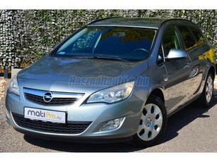 OPEL ASTRA Sports Tourer 1.4 T Enjoy Magyar. Vezetett márka szerviz. Ülés fűtés. Tempomat. Tolató radar. Bluetooth