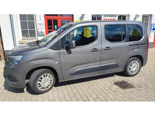 OPEL COMBO Life 1.2 T Enjoy (Automata) Friss műszaki. karc és sérülésmentes fóliázott karosszéria. 1-tulajdonos