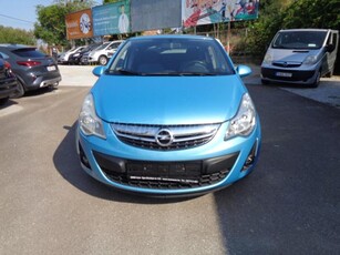 OPEL CORSA D 1.4 Color Edition Navigáció. ülés-kormányfűtés