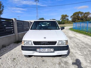 OPEL FRONTERA 2.3 TD 2t vonóhorog! Végig mo-i. 1. Tulaj! Csere-beszámítás!