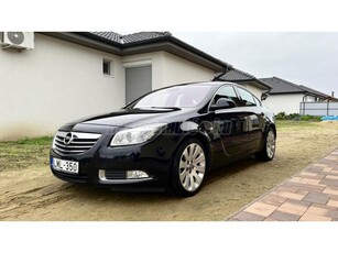 OPEL INSIGNIA 2.0 T Sport AWD