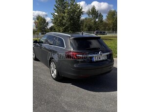 OPEL INSIGNIA Sports Tourer 2.0 CDTI Cosmo (Automata)