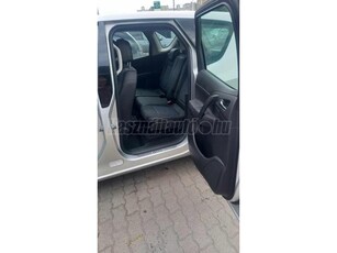 OPEL MERIVA B 1.7 CDTI Cosmo SZKÖNYV