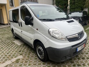 OPEL VIVARO 2.0 CDTI DC L1H1 2.9t DPF Business EURO5 6SZEM. VONÓHORGOS. SZERVÍZKÖNYVES