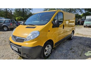 OPEL VIVARO 2.0 CDTI DC L1H1 2.9t DPF EURO5 szervizkönyv-klíma-radar