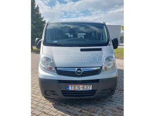 OPEL VIVARO 2.0 CDTI DC L2H1 2.9t DPF EURO5 Hosszított tengelytáv. Folyamatosan karbantartott. Szervízkönyves