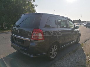 OPEL ZAFIRA B 1.8 Cosmo