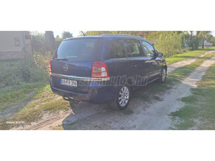 OPEL ZAFIRA B 2.2 Enjoy