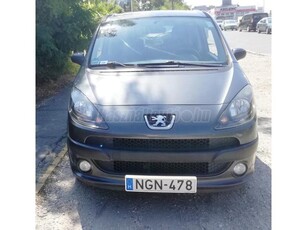 PEUGEOT 1007 1.4 Urban