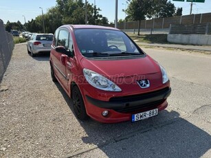 PEUGEOT 1007 1.4 Urban AZONNAL VIHETŐ