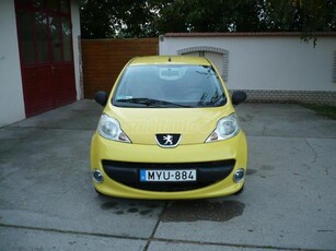 PEUGEOT 107 1.0 Kid 5 ajtós. új aksi. 2026.09. műszaki