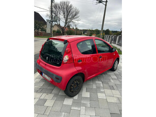 PEUGEOT 107 1.0 Move