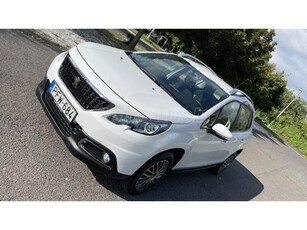 PEUGEOT 2008 1.2 PureTech Active 41961 E.Km..1 Magyar tulajdonos.Szép állapot.Navigáció!