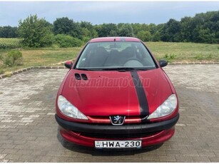 PEUGEOT 206 1.1 Color Line