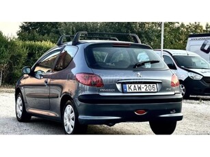 PEUGEOT 206 1.1 Open