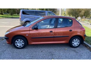 PEUGEOT 206 1.1 Presence 1. Tulajdonostól valós 163.000 km el