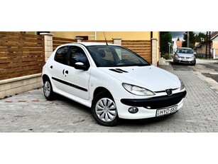 PEUGEOT 206 1.1 Presence