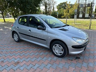 PEUGEOT 206 1.1 Presence