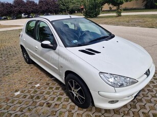 PEUGEOT 206 1.4 HDi Trendy Plus