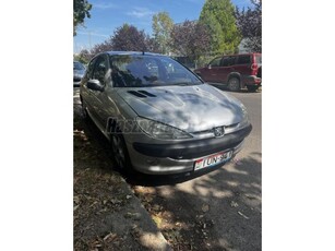 PEUGEOT 206 1.4 Premium (Automata)