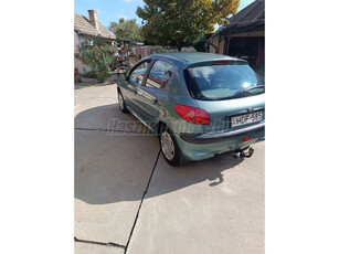 PEUGEOT 206 1.4 Presence