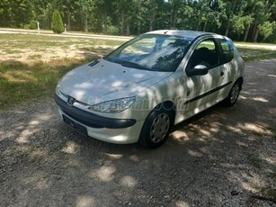 PEUGEOT 206 1.4 TRENDY