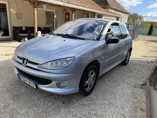 PEUGEOT 206 1.4 XS