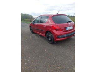 PEUGEOT 207 1.4 HDi Trendy