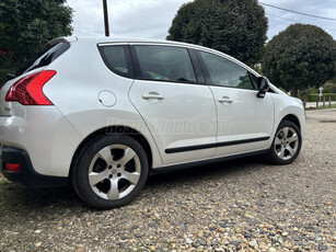 PEUGEOT 3008 1.6 THP Premium Pack