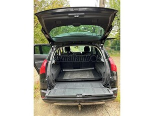 PEUGEOT 3008 2.0 HDi HYbrid4 91 gramm EGS6