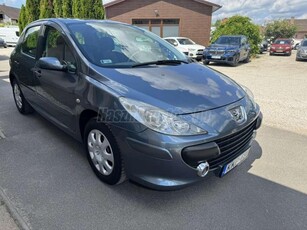 PEUGEOT 307 1.4 Symbole V.SZ.KÖNYV M.ORSZÁGI 4DB TÉLI KERÉK 2X DIGIT KLÍMA ABS 212E KM