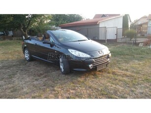 PEUGEOT 307 CC 1.6 Standard Eredeti fényezés.rozsda mentes karosszéria 160000 km! szerviz könyves! Csereleh