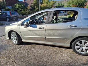 PEUGEOT 308 1.6 HDi Confort Pack