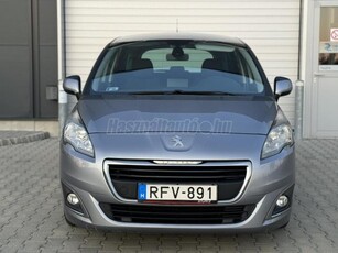 PEUGEOT 5008 1.6 e-HDi Allure 2TR (7 személyes ) NAVI/TEMPOMAT/F1 VÁLTÓ/RADAR/LED MENET/HOROG/SZERVIZKÖNYV