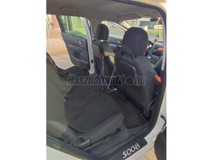 PEUGEOT 5008 1.6 e-HDi Allure 2TR