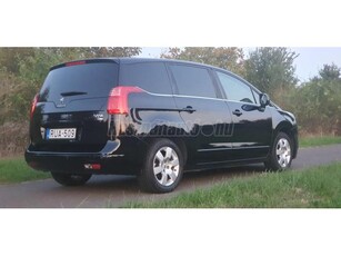 PEUGEOT 5008 1.6 HDi Access (7 személyes ) SZERVIZELT. AUTOMATA. SZÉP ÁLLAPOT. TÉLI-NYÁRI GUMI!