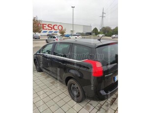 PEUGEOT 5008 1.6 HDi Active